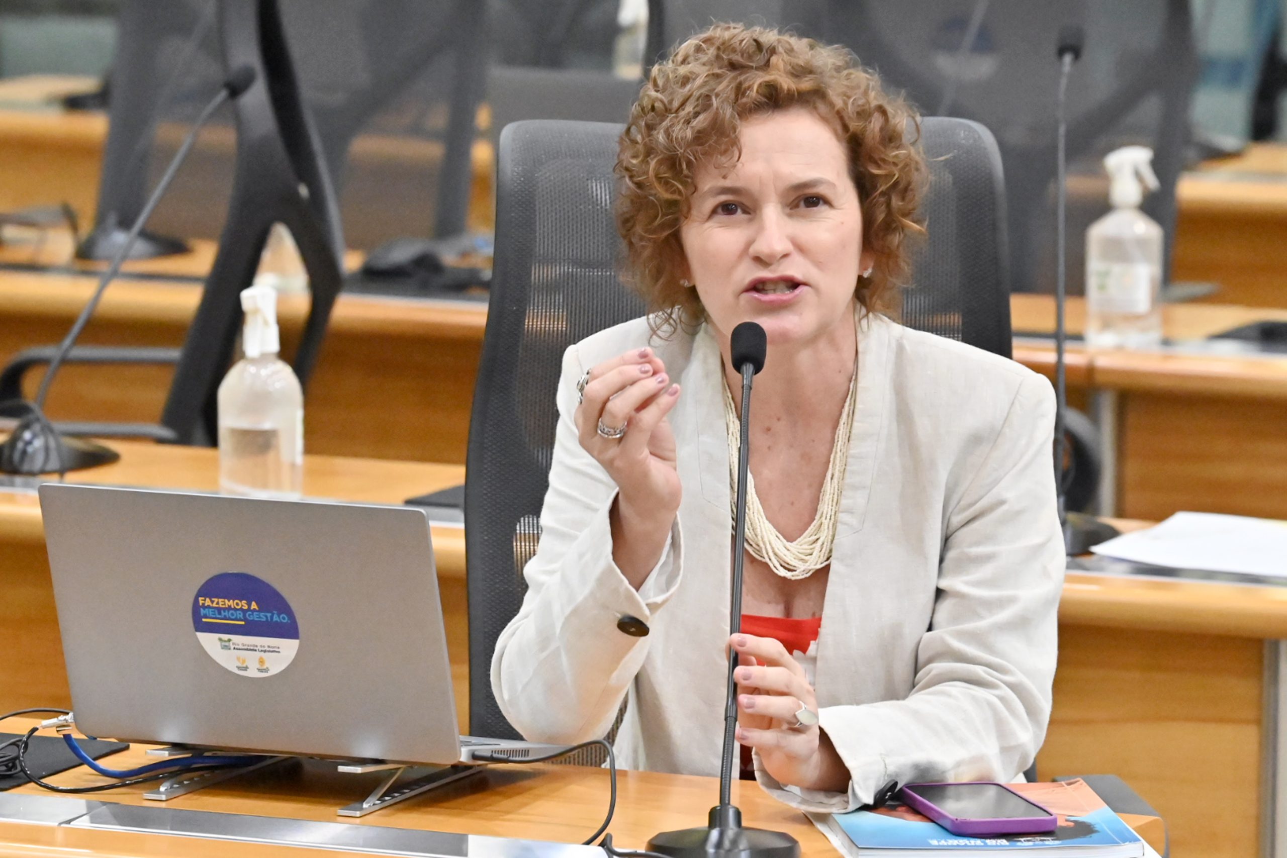 Isolda Dantas destaca ato do MLB e critica lei que penaliza população sem moradia